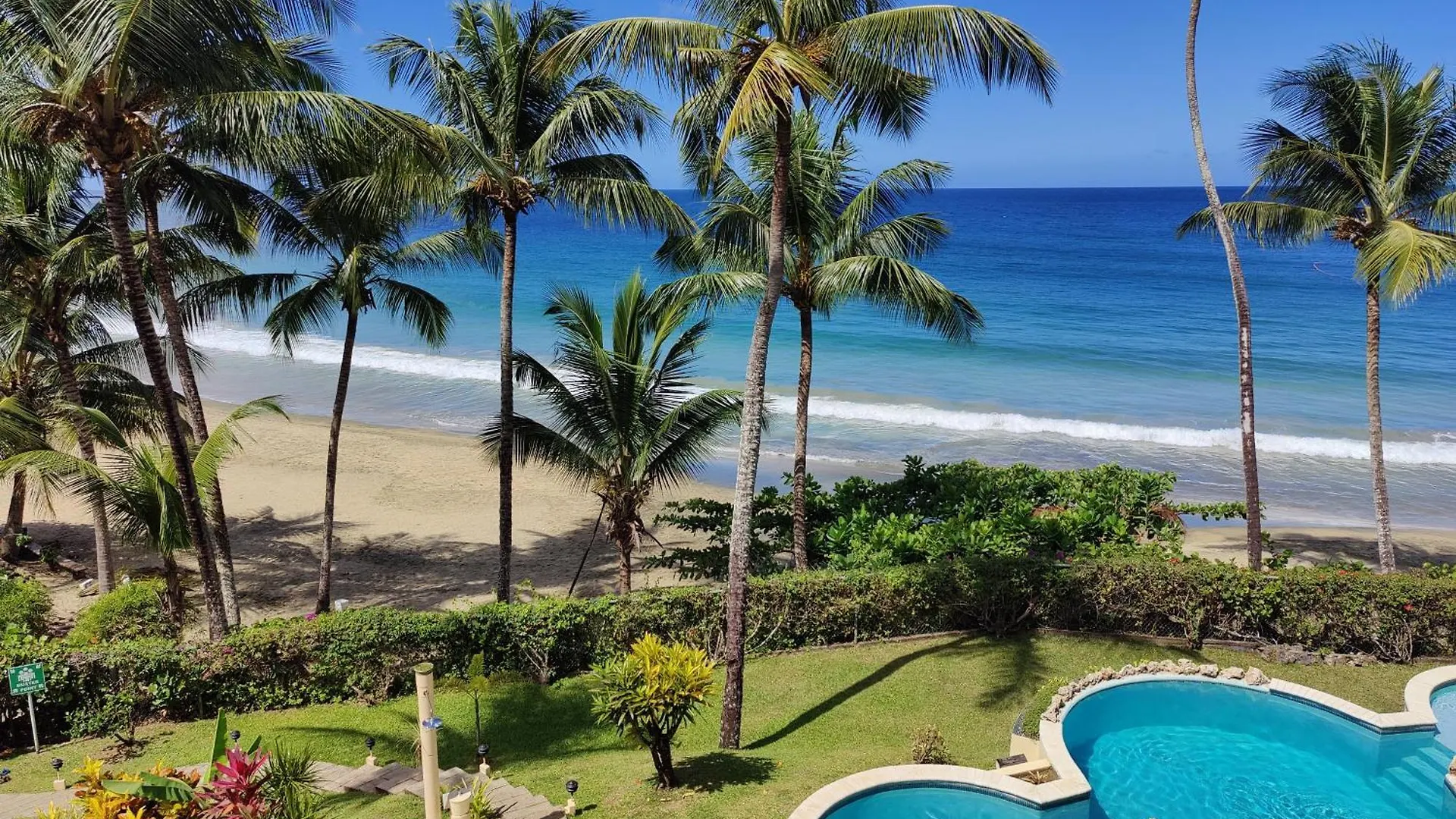 Queen Angel Suite. Stunning Apartment On Grafton Beach With Direct Beach Access Black Rock 0*,